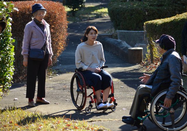 秋元才加＆三田佳子、撮影現場フォトギャラリー（8枚目）