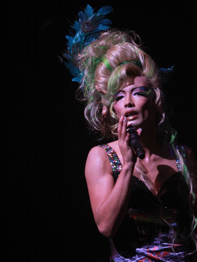 ロック・ミュージカル「ヘドウィグ・アンド・アングリーインチ」のゲネプロ（2枚目）