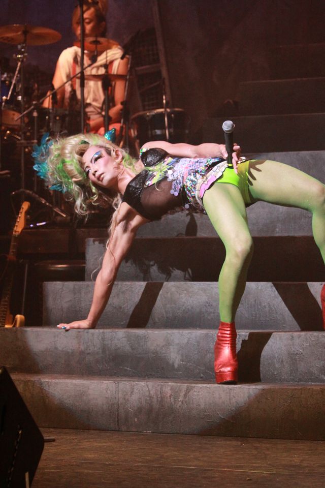 ロック・ミュージカル「ヘドウィグ・アンド・アングリーインチ」のゲネプロ（6枚目）