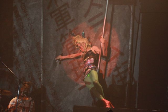 ロック・ミュージカル「ヘドウィグ・アンド・アングリーインチ」のゲネプロ（10枚目）