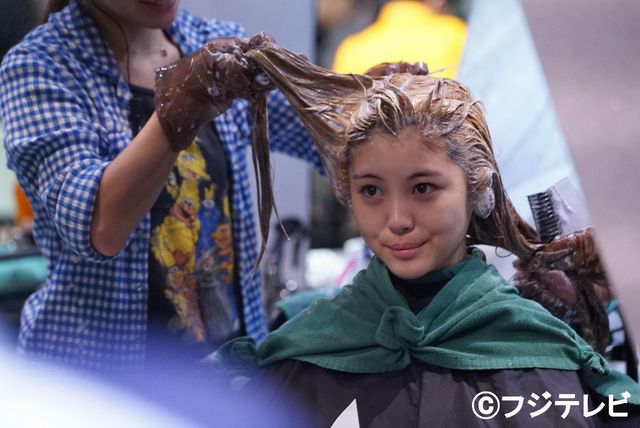 「あの花」ヒロイン浜辺美波が新作ドラマで金髪に！フォトギャラリー（2枚目）