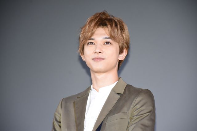 イケメンオーラがすごい！吉沢亮『サマーソング』舞台あいさつフォトギャラリー（2枚目）