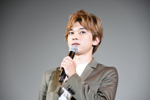 イケメンオーラがすごい！吉沢亮『サマーソング』舞台あいさつフォトギャラリー（5枚目）