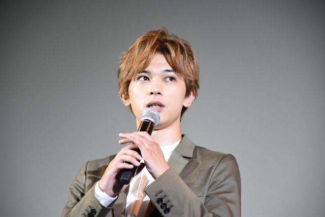 イケメンオーラがすごい！吉沢亮『サマーソング』舞台あいさつフォトギャラリー（8枚目）