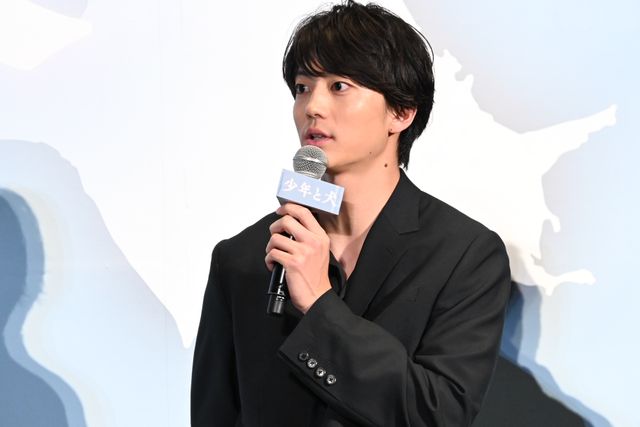 愛犬家勢ぞろい！高橋文哉、西野七瀬、伊藤健太郎ら『少年と犬』完成披露（23枚目）