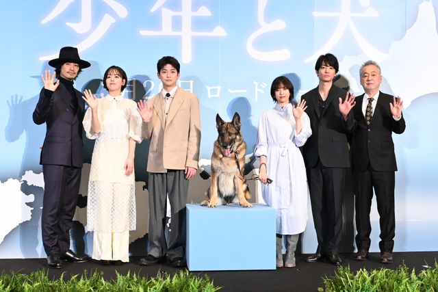 愛犬家勢ぞろい！高橋文哉、西野七瀬、伊藤健太郎ら『少年と犬』完成披露（36枚目）