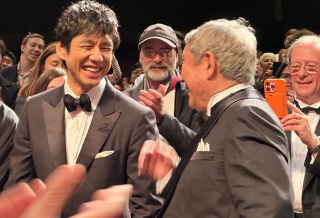 笑い合う西島秀俊＆北野武監督！カンヌ映画祭『首』公式上映の様子（27枚目）
