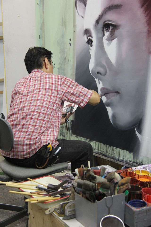 なかなか見られません！手描き映画看板が完成するまで……フォトギャラリー（37枚目）