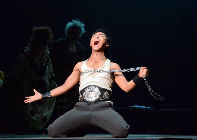 草なぎ剛を演出家が絶賛！音楽劇「道」：フォトギャラリー