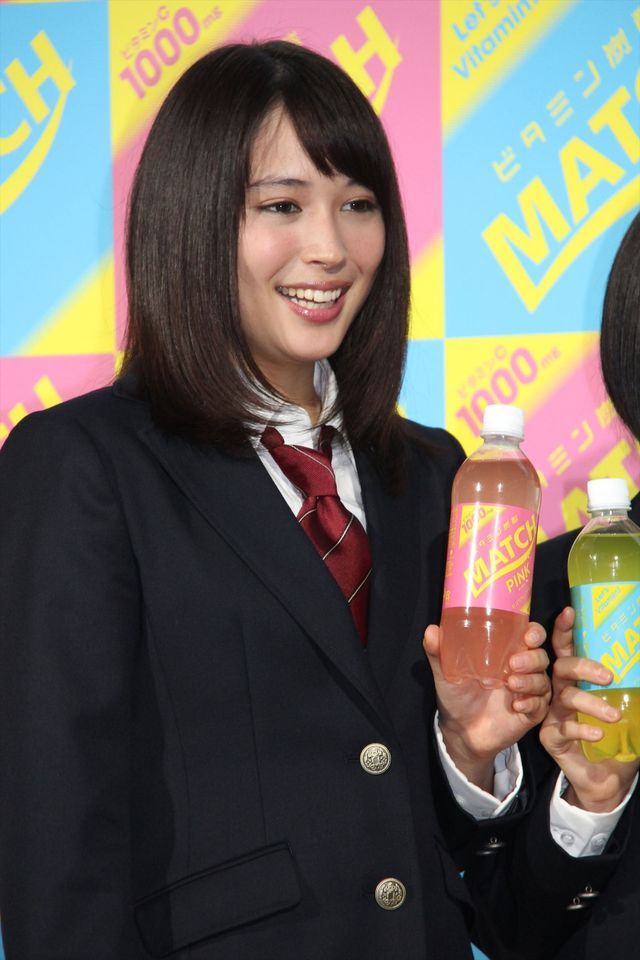 広瀬アリス＆すずが男子校にサプライズ登場！「マッチ」新CM発表会フォトギャラリー（19枚目）