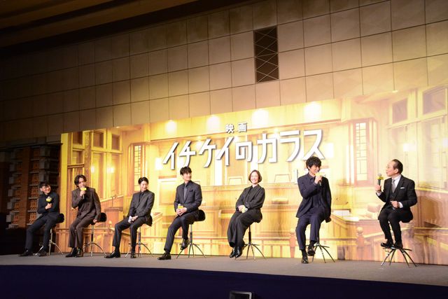 『イチケイのカラス』豪華キャスト、スーツ姿で集結！（4枚目）