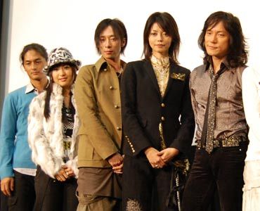 左から、村松亮太郎監督、神田沙也加、いしだ壱成、川合千春、ダイアモンド・ユカイ