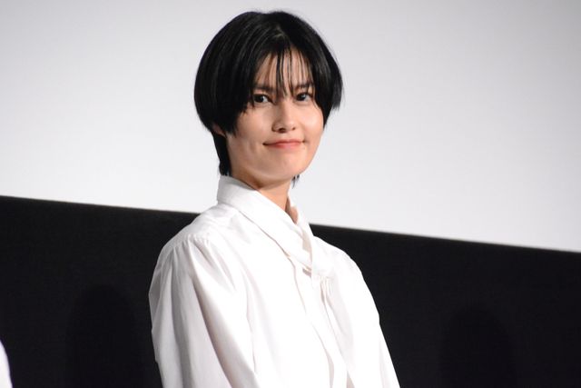 脅威のスタイル！橋本愛、石川恋、久保田紗友、草川拓弥が登壇！映画『祝山』公開記念舞台挨拶：フォトギャラリー