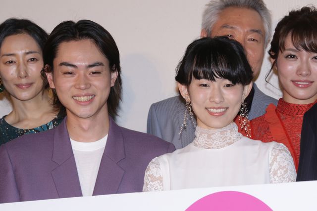 菅田将暉&山田裕貴、撮影中もガチのボクシング！「脳が揺れないところなら」（9枚目）