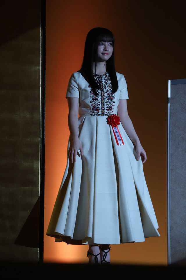 横浜流星と深田恭子がハグ！「2020年　エランドール賞」授賞式（27枚目）