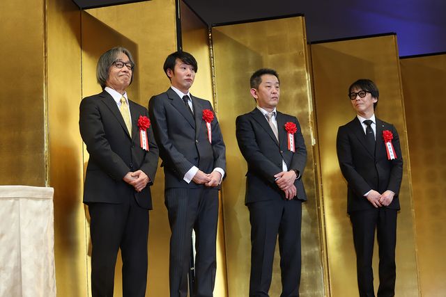 横浜流星と深田恭子がハグ！「2020年　エランドール賞」授賞式（36枚目）