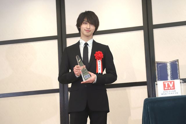 横浜流星と深田恭子がハグ！「2020年　エランドール賞」授賞式（41枚目）