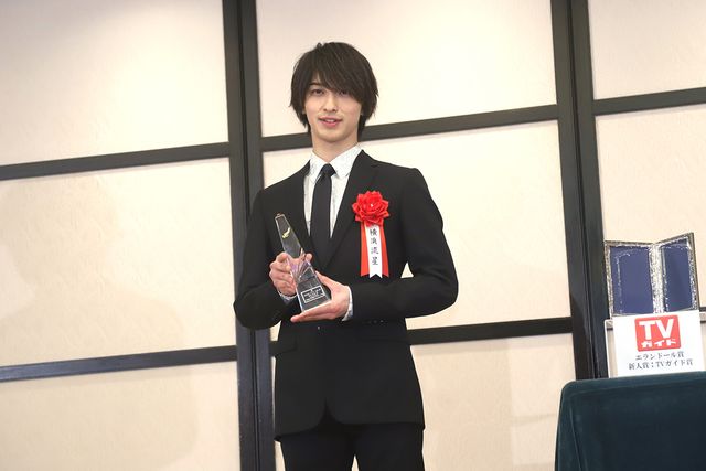 横浜流星と深田恭子がハグ！「2020年　エランドール賞」授賞式（42枚目）