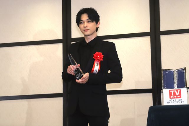 横浜流星と深田恭子がハグ！「2020年　エランドール賞」授賞式（44枚目）