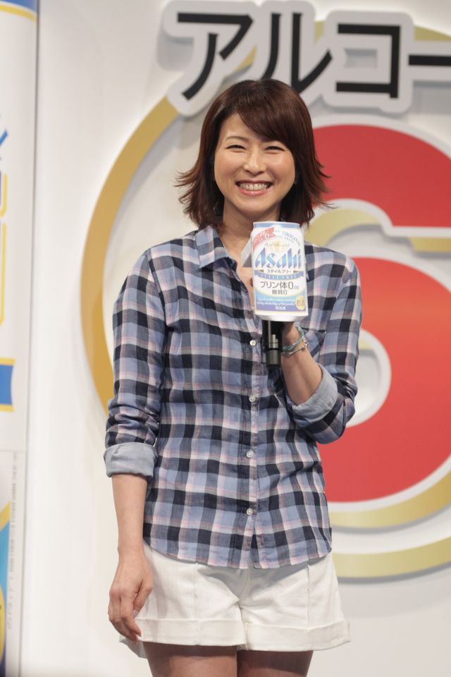 森高千里の美脚！「アサヒ スタイルフリー【プリン体ゼロ】」の商品・新CM発表会フォトギャラリー（2枚目）