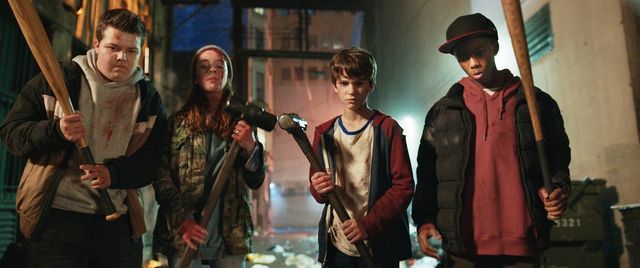 チャッキー、後ろ姿も不気味…『チャイルド・プレイ』場面カット（9枚目）