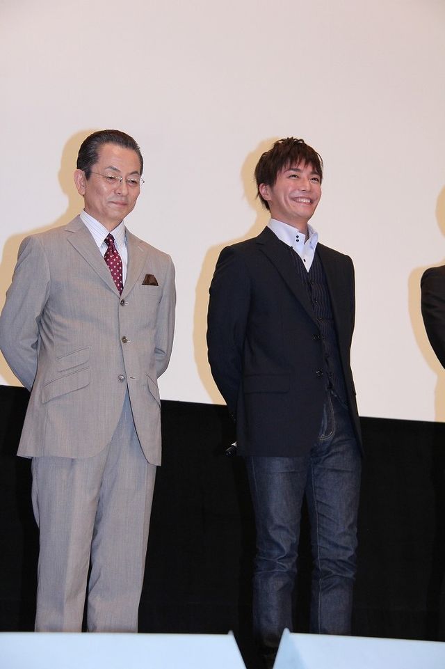 成宮寛貴が水谷豊の親バカぶりを暴露？『相棒 -劇場版III-』舞台あいさつフォトギャラリー（5枚目）