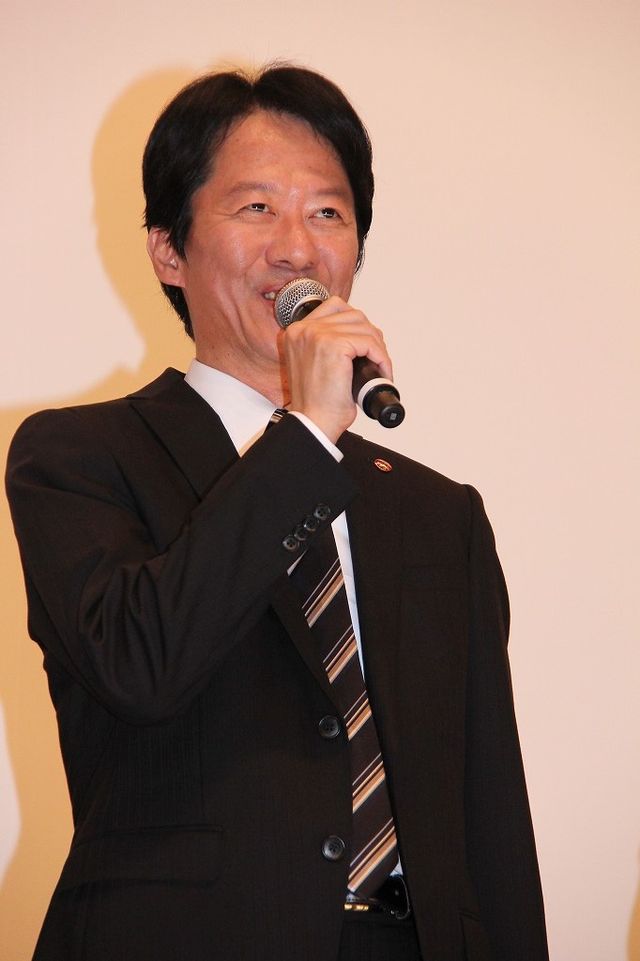 成宮寛貴が水谷豊の親バカぶりを暴露？『相棒 -劇場版III-』舞台あいさつフォトギャラリー（6枚目）