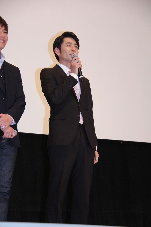 成宮寛貴が水谷豊の親バカぶりを暴露？『相棒 -劇場版III-』舞台あいさつフォトギャラリー（7枚目）