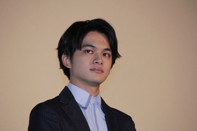 松岡茉優、初主演映画の公開日にこの笑顔！映画『勝手にふるえてろ』初日舞台あいさつ（4枚目）