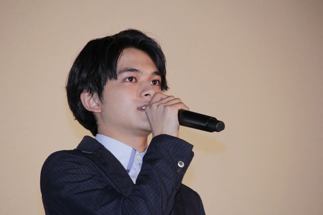 松岡茉優、初主演映画の公開日にこの笑顔！映画『勝手にふるえてろ』初日舞台あいさつ（6枚目）