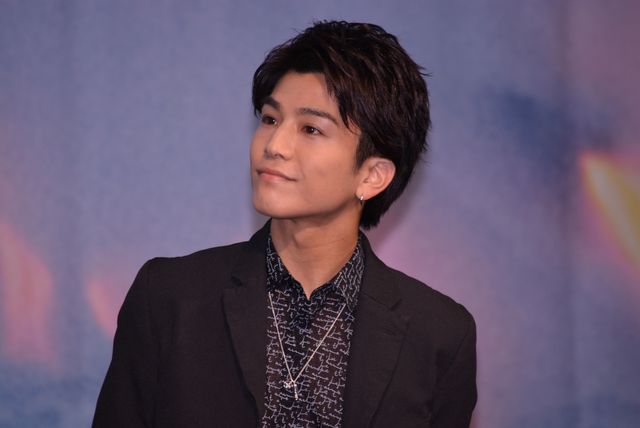 岩田剛典、『ダークナイト』監督と対面！（4枚目）