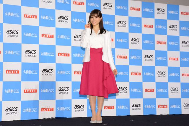 土屋太鳳のさわやか笑顔！「ロッテ・アシックスウォーキング『通勤ジム』プロジェクト　プレス発表会」（13枚目）