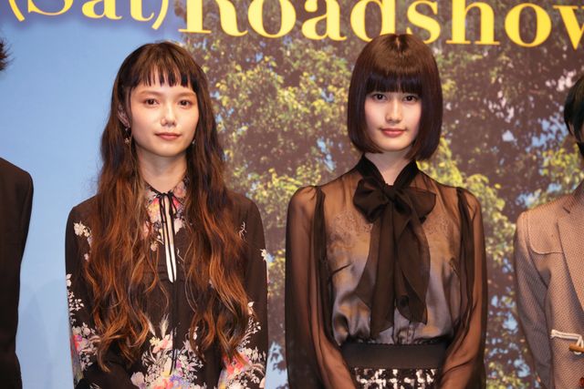 美しい母娘役！宮崎あおい＆橋本愛が対面！フォトギャラリー（2枚目）