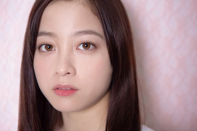 ＜7枚＞美！橋本環奈インタビューカット集（6枚目）