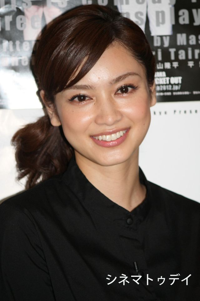 平愛梨が出席！舞台「BOB」のフォトコール＆囲み取材フォトギャラリー（5枚目）