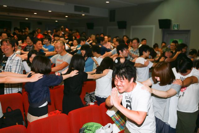 人間の肛門と口を接合する『ムカデ人間』北村昭博、150人とつながり「ムカデは誇り」　画像ギャラリー（4枚目）