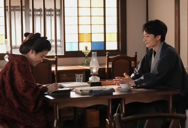 サワ（円井わん）の反応は…朝ドラ「ばけばけ」第82回の場面写真（4枚目）