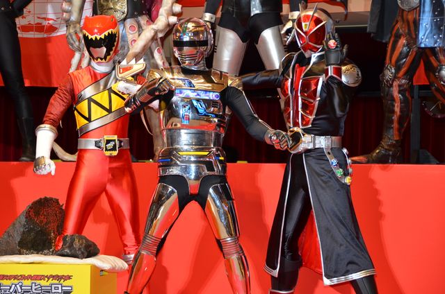 映画『仮面ライダー×スーパー戦隊×宇宙刑事 スーパーヒーロー大戦Z』完成披露フォトギャラリー（4枚目）