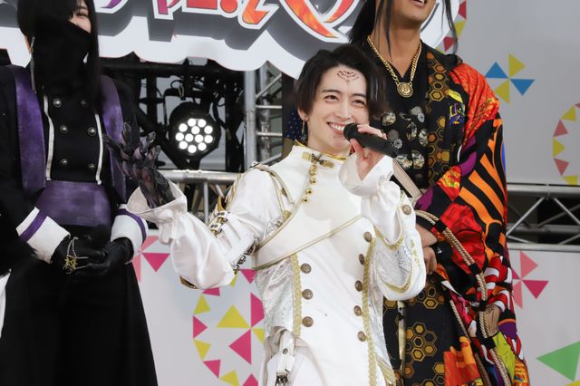 「仮面ライダーギーツ」＆「王様戦隊キングオージャー」キャスト集結！映画公開直前イベント（3枚目）