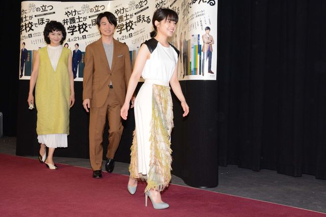 「こんなに大人になって」神木隆之介の成長に南果歩が感慨…「やけに弁の立つ弁護士が学校でほえる」試写会（7枚目）