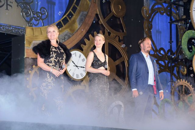 ミア、妖艶なドレスで降臨！『アリス・イン・ワンダーランド／時間の旅』ジャパンプレミアフォトギャラリー！（24枚目）