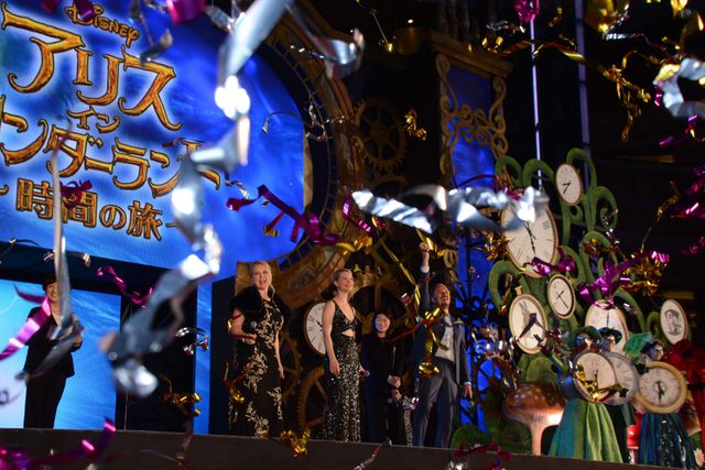 ミア、妖艶なドレスで降臨！『アリス・イン・ワンダーランド／時間の旅』ジャパンプレミアフォトギャラリー！（38枚目）