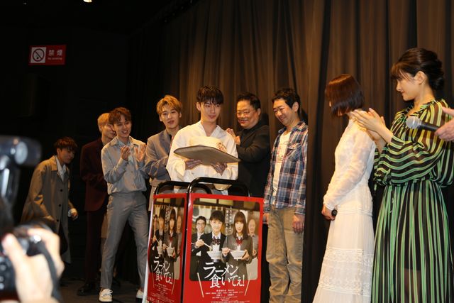 中村ゆりか、誕生日サプライズ知ってました！『ラーメン食いてぇ！』初日（7枚目）