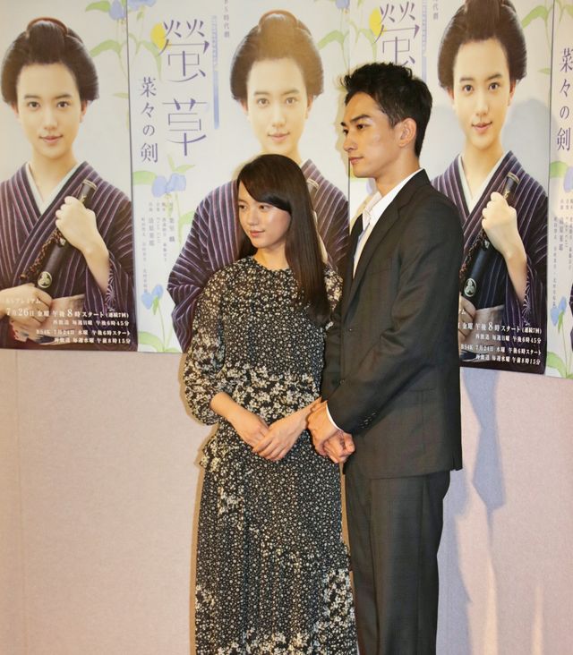 爽やかすぎ！清原果耶＆町田啓太が登場「螢草 菜々の剣」試写会