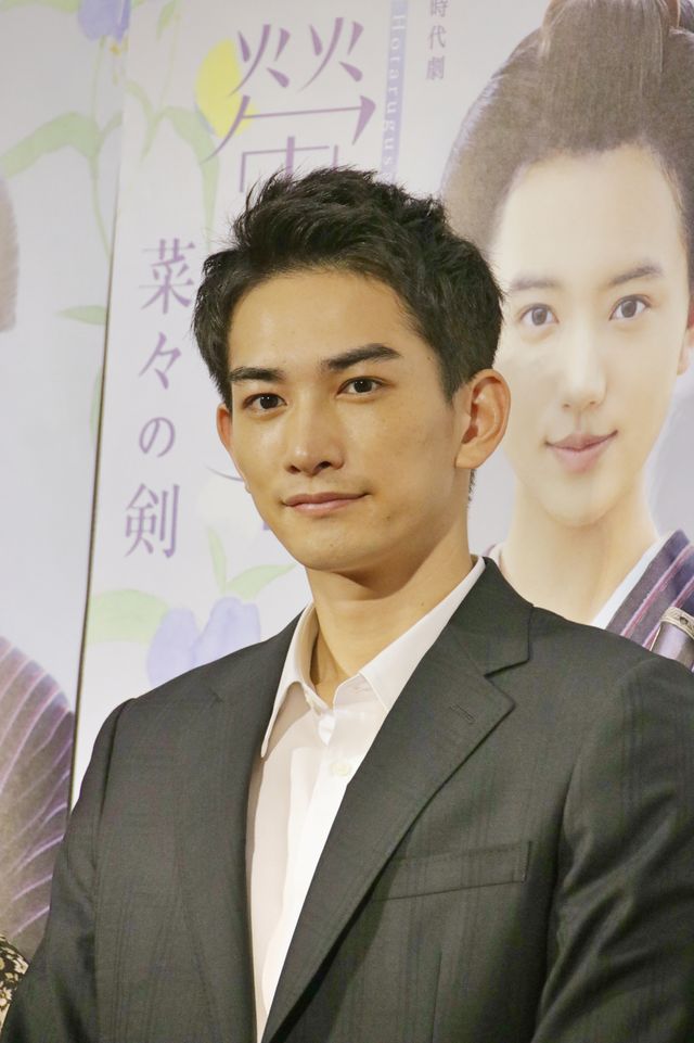 爽やかすぎ！清原果耶＆町田啓太が登場「螢草 菜々の剣」試写会