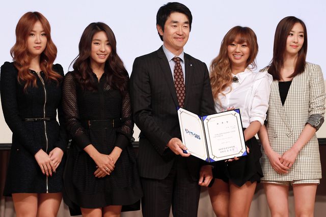 SISTAR、希望TV広報大使に任命「アフリカのどもたちに希望を下さい」<韓国JPICTURES>:フォトギャラリー