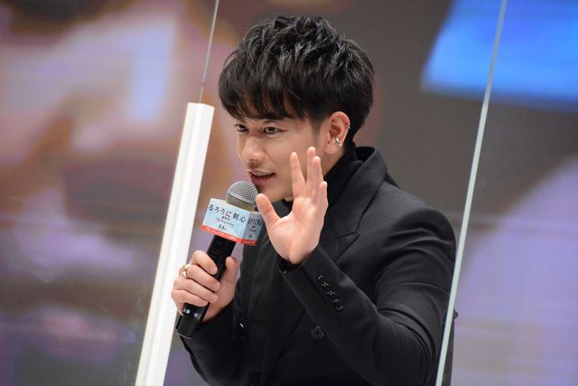 佐藤健が有村架純をエスコート『るろうに剣心　最終章 The Beginning』10thアニバーサリーイベント（16枚目）