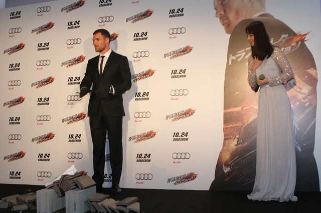 佐々木希、歓迎！『トランスポーター』新星エド・スクレイン来日イベントフォトギャラリー（4枚目）