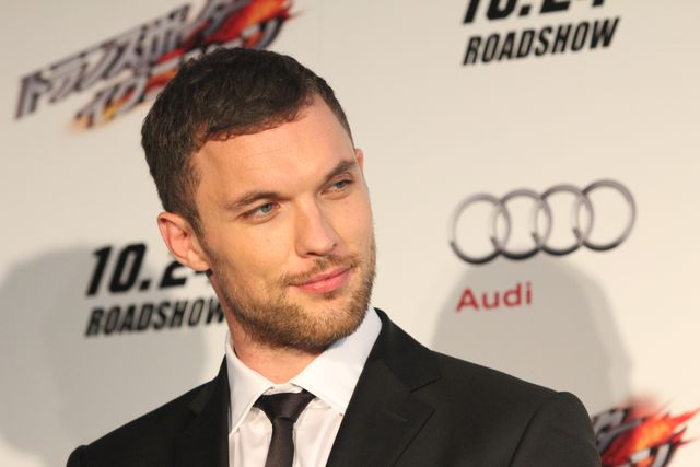 佐々木希、歓迎！『トランスポーター』新星エド・スクレイン来日イベントフォトギャラリー（7枚目）