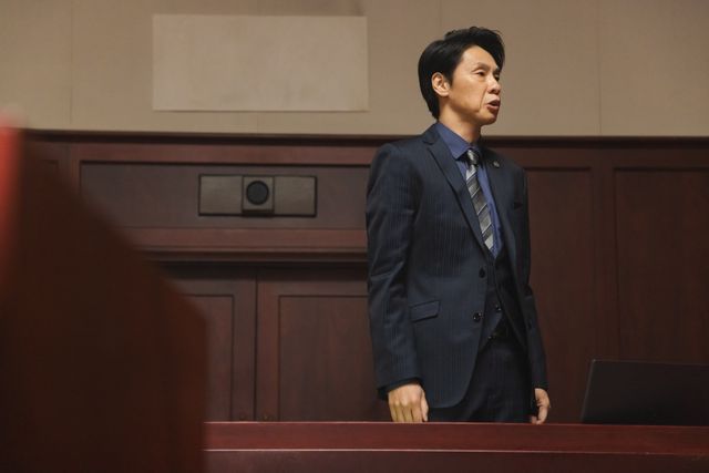 麻生久美子＆塩野瑛久「魔物」場面写真　弁護士と容疑者の禁断の愛…（8枚目）